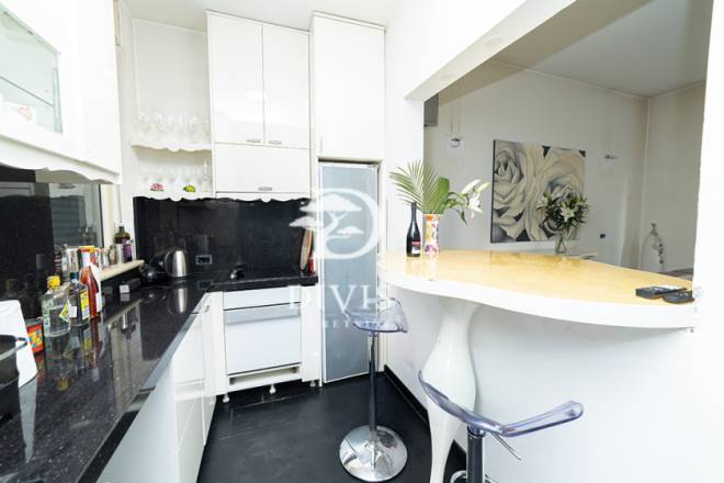 Odličan troiposoban stan kod Vuka  Zahumska  103m2 2