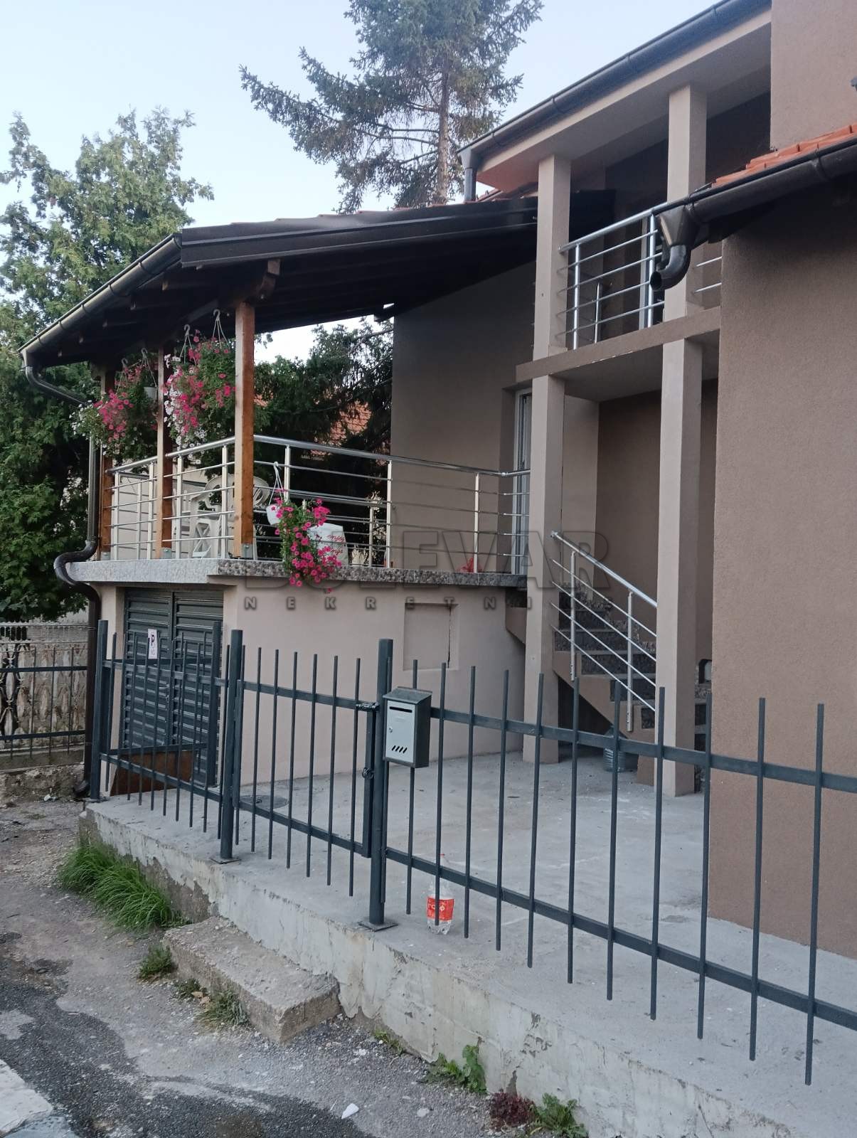 četvorosobna kuća, 154 m2, Kneza Mihaila ID: p-014744 2