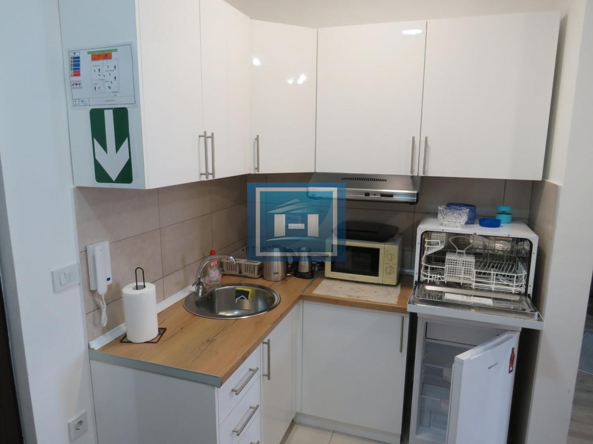 Stan do samog Akva parka niže spratnosti 6