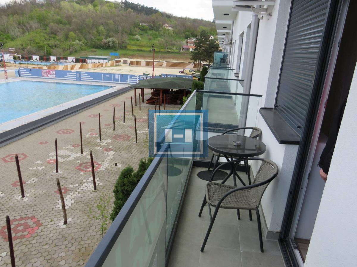 Stan do samog Akva parka niže spratnosti 9