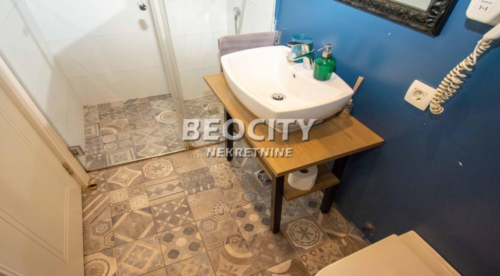 Trosoban stan, 73 m2, Centar, Čika Ljubina ID: 122105 15