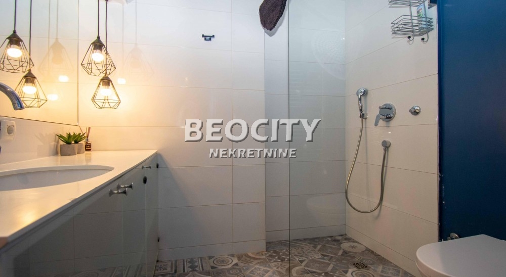 Trosoban stan, 73 m2, Centar, Čika Ljubina ID: 122105 17