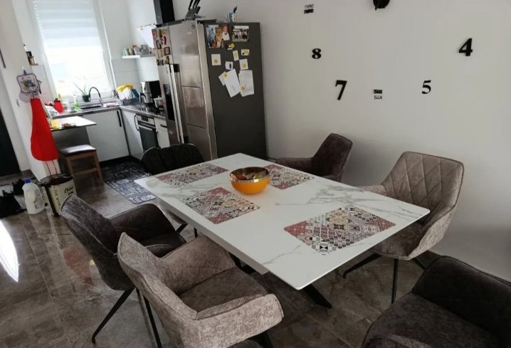 Prodajem luksuznu kucu u Novom Sadu 4