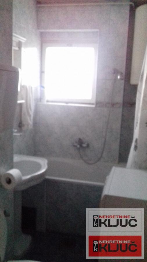 CENTAR, 86m2, Trosoban kod Riblje pijace 11