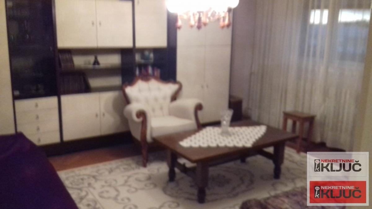 CENTAR, 86m2, Trosoban kod Riblje pijace 2