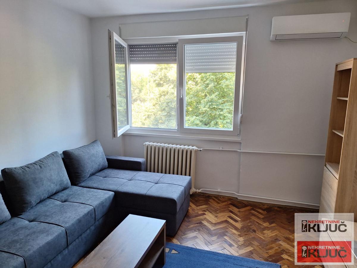 ŽELEZNIČKA STANICA,  Jednosoban, Namešten 5