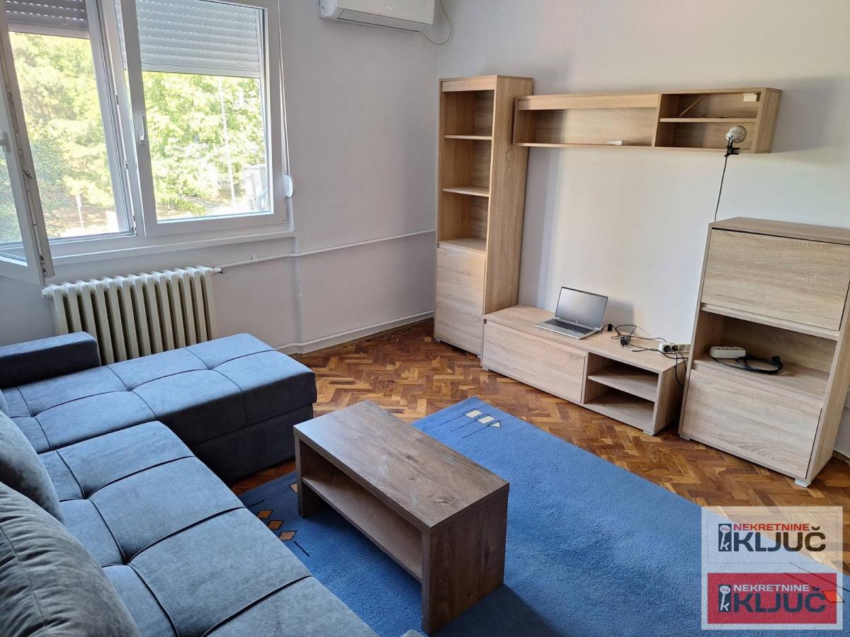 ŽELEZNIČKA STANICA,  Jednosoban, Namešten 7