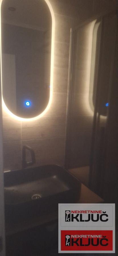 ŽELEZNIČKA STANICA,  Jednosoban, Namešten 8