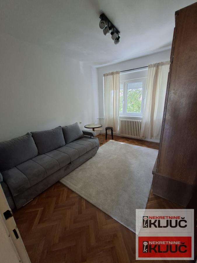 LIMAN 2 IZDAJE SE DVOSOBAN NAMEŠTEN STAN 10