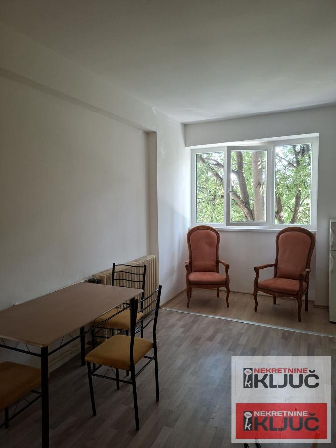 LIMAN 2 IZDAJE SE DVOSOBAN NAMEŠTEN STAN 4