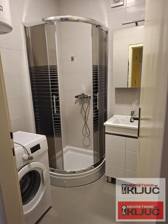 LIMAN 2 IZDAJE SE DVOSOBAN NAMEŠTEN STAN 6