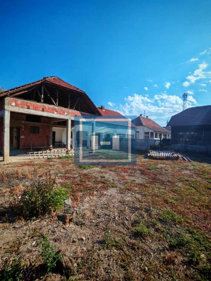 Na prodaju seosko domaćinstvo u Donjem Katunu 13