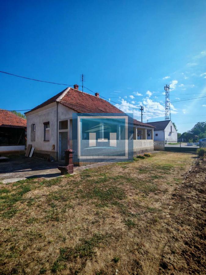 Na prodaju seosko domaćinstvo u Donjem Katunu 15