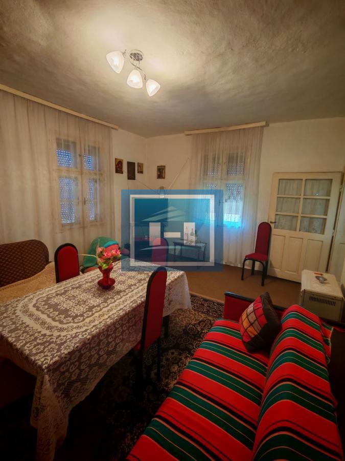 Na prodaju seosko domaćinstvo u Donjem Katunu 20