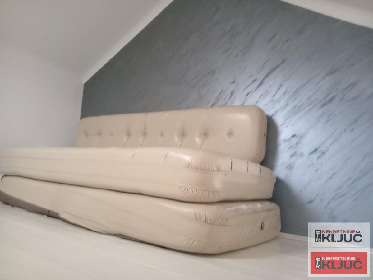 SOCIJALNO, 25m2, Garsonjera sa galerijom 5