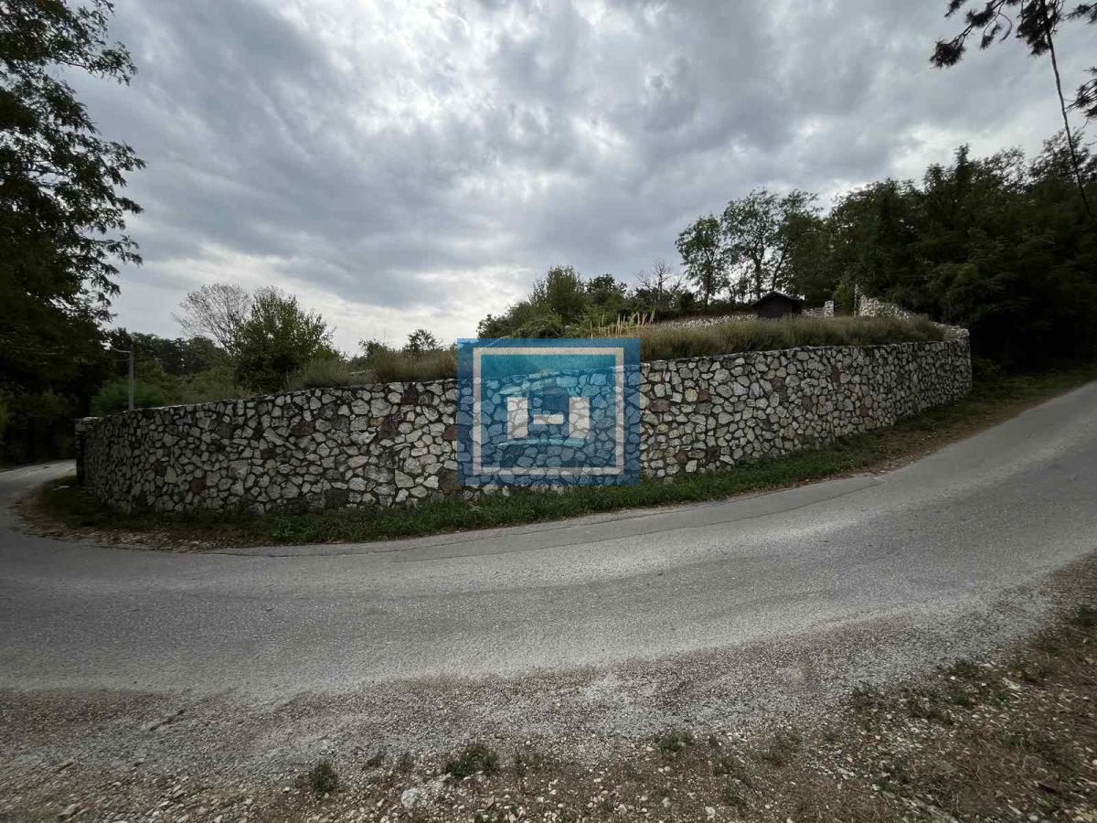 EKSKLUZIVA – NAJBOLJI PLAC U JAGODINI! 9