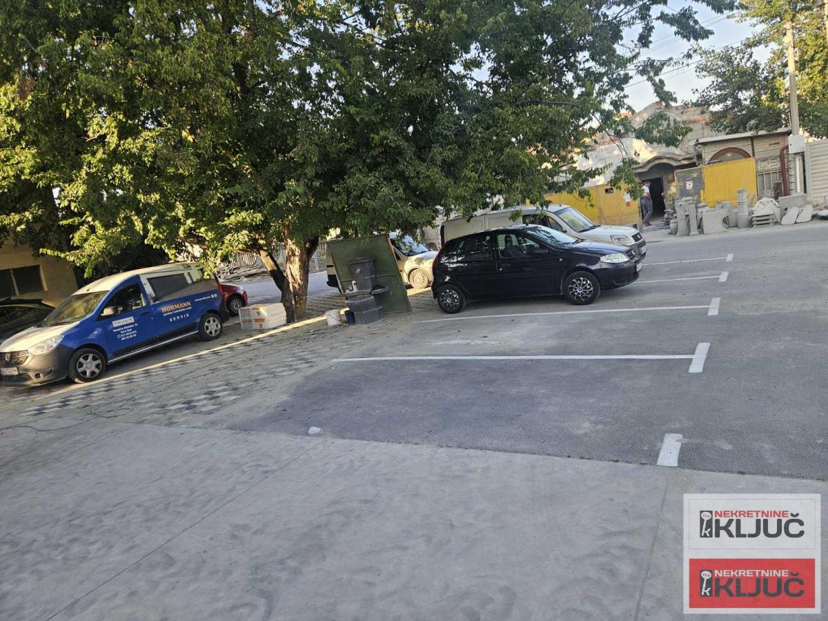 KLISA IZDAJE SE KANCELARIJSKI PROSTOR 4