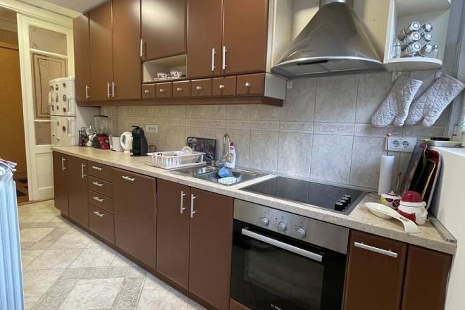 Prodajemo salonac kod Politike Nušićeva 113m2 3