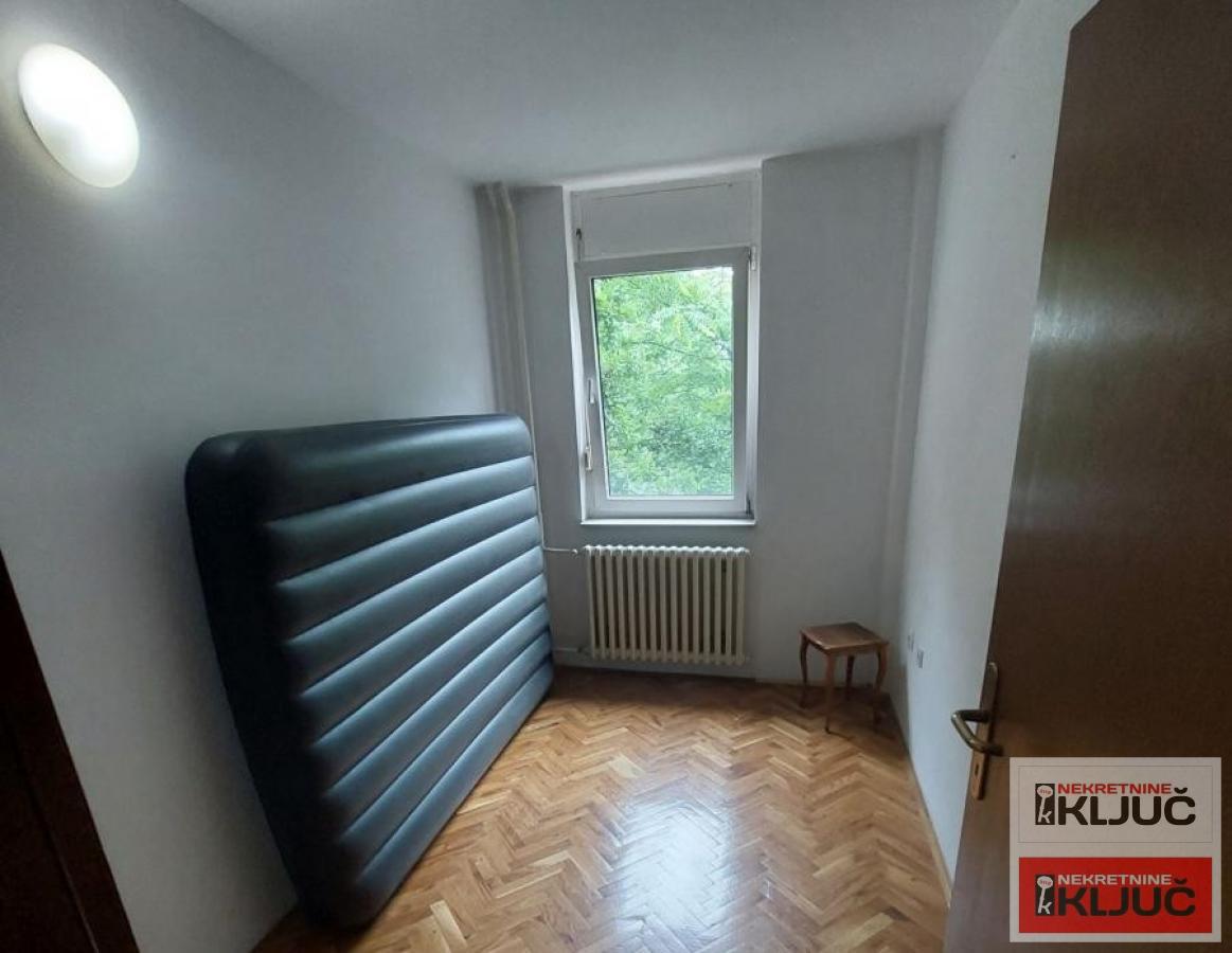 SAJMIŠTE-Pasterova, 54m2, Jednoiposoban, Fasadna cigla 11