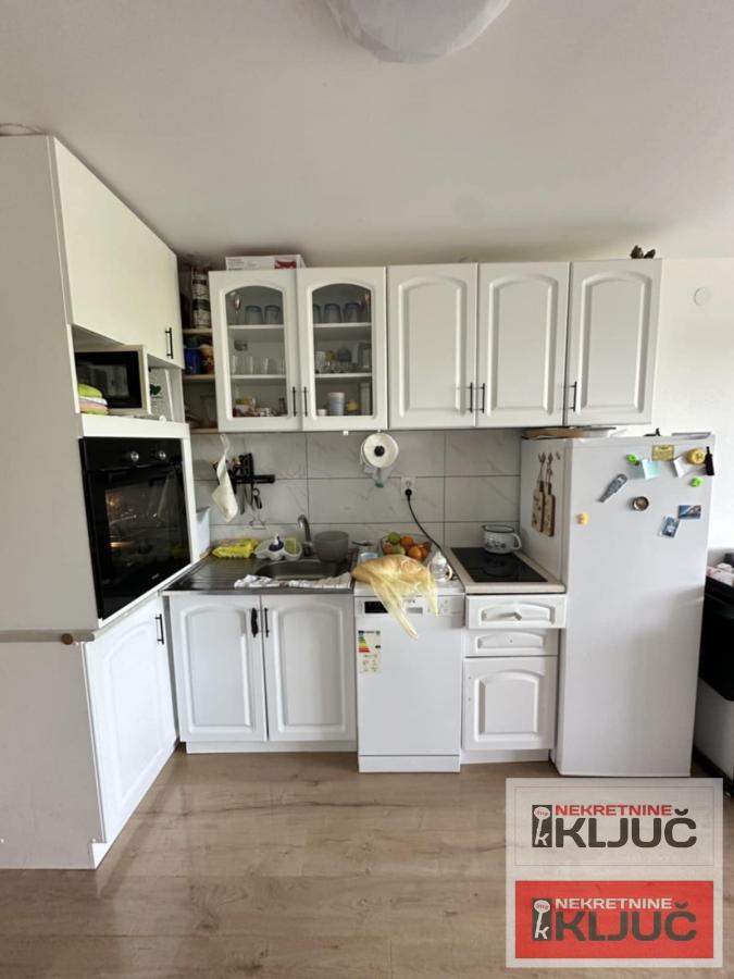 SREMSKA KAMENICA, 46m2, Dvosoban, Parking 4