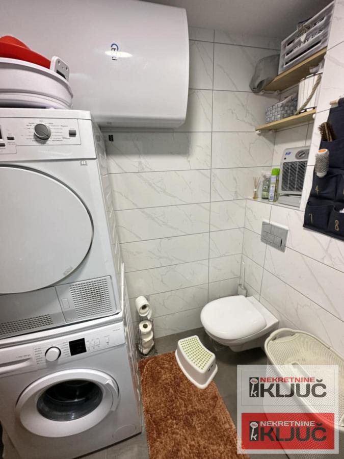 SREMSKA KAMENICA, 46m2, Dvosoban, Parking 6