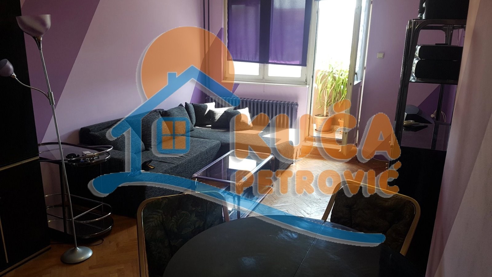 Trosoban stan, 77 m2, Centar, Sinđelićev trg ID: i-09392 6