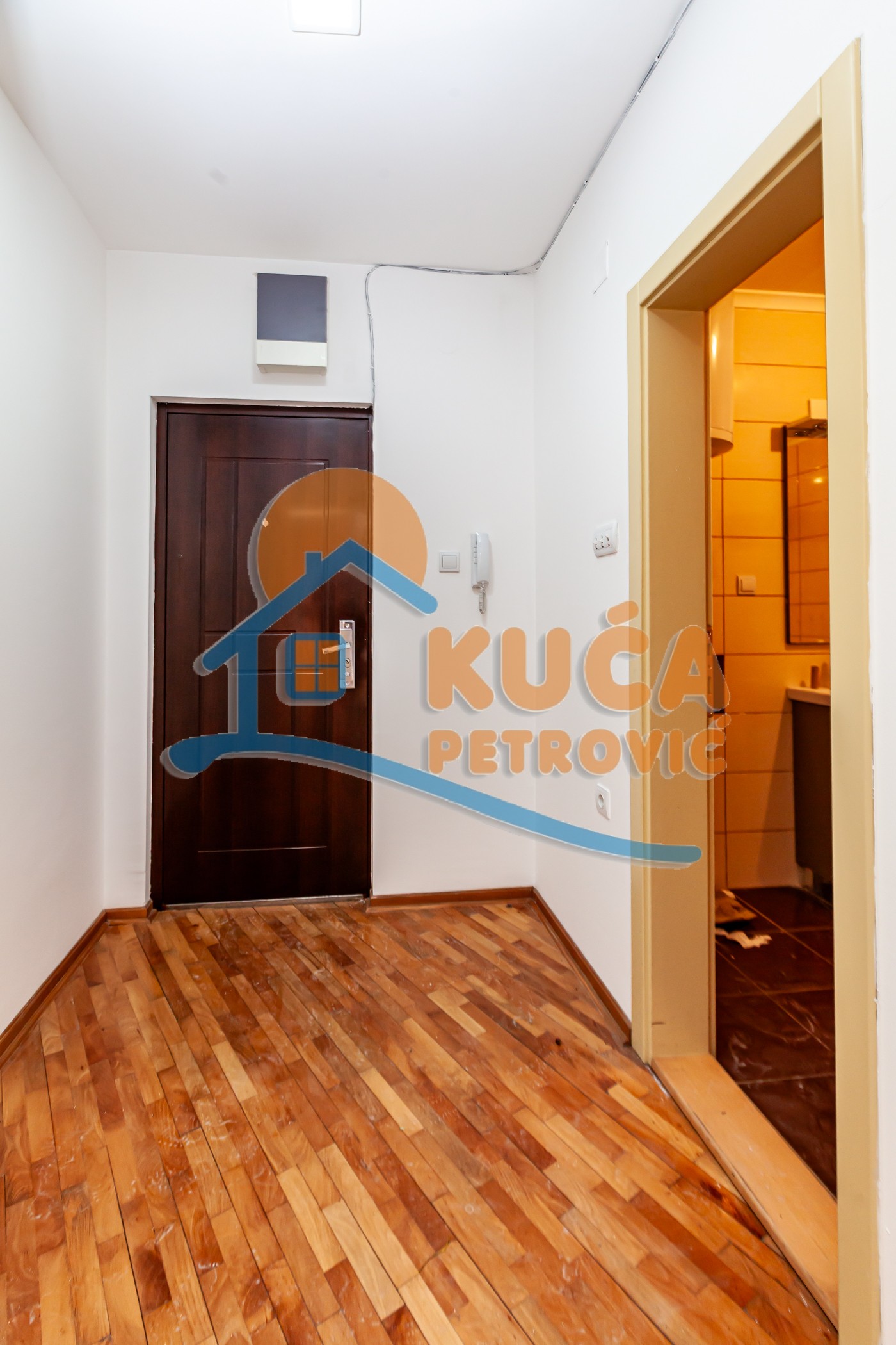 Jednosoban stan, 51 m2, Centar, Kralja Stefana Prvovenčanog ID: p-014788 4