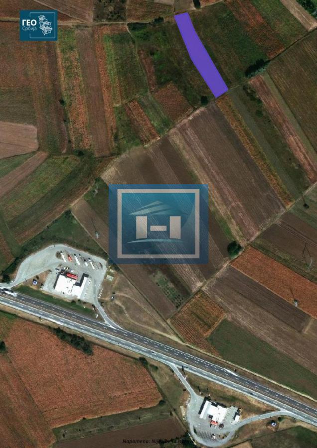 Na prodaju poljoprivredno zemljište 35,55 ari – blizina auto-puta 1