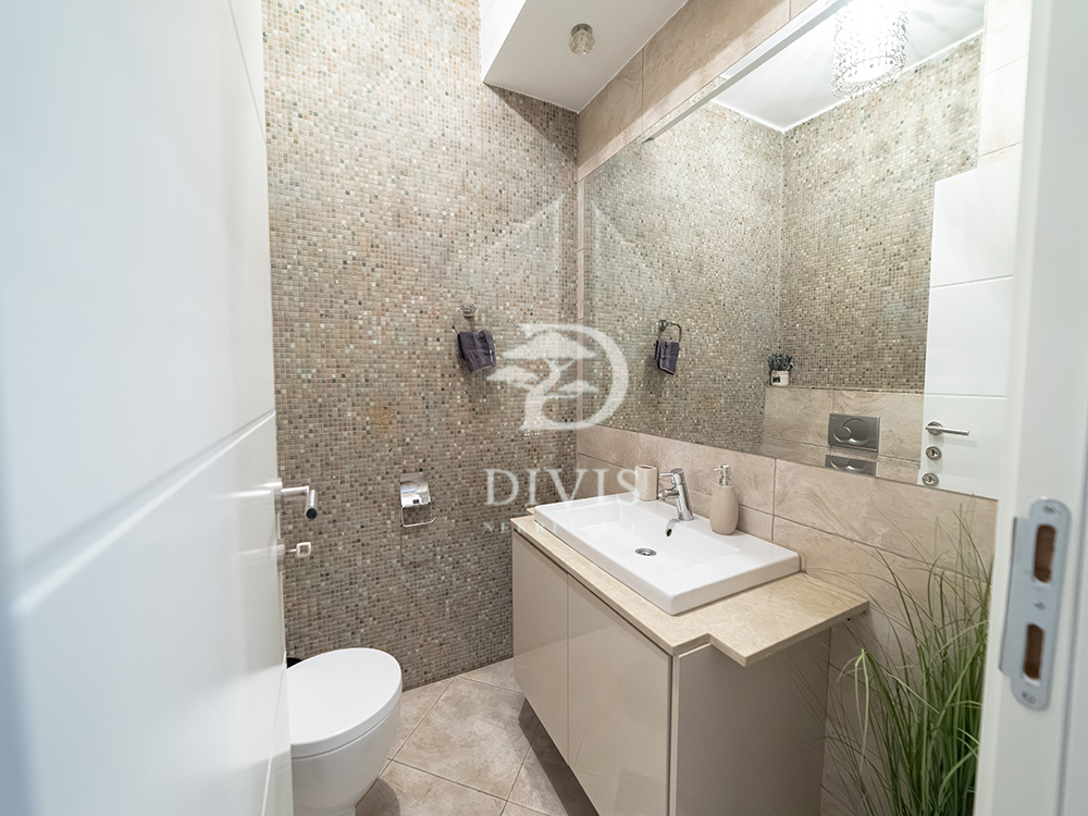 Dupleks stan 172m2  na prodaju  Gospodara Vučića 4