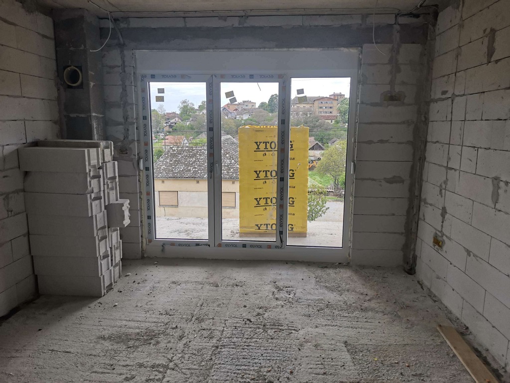 Kuca u izgradnji na prodaju Irig 3