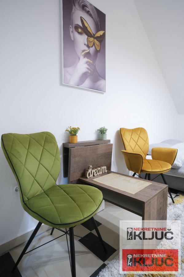 NAJLON PIJACA, 19m2, Garsonjera, Nameštena 10