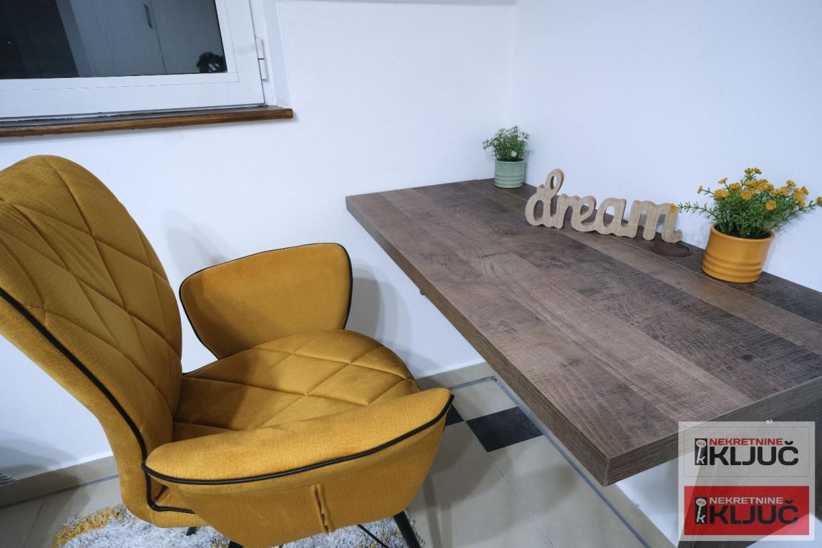 NAJLON PIJACA, 19m2, Garsonjera, Nameštena 11