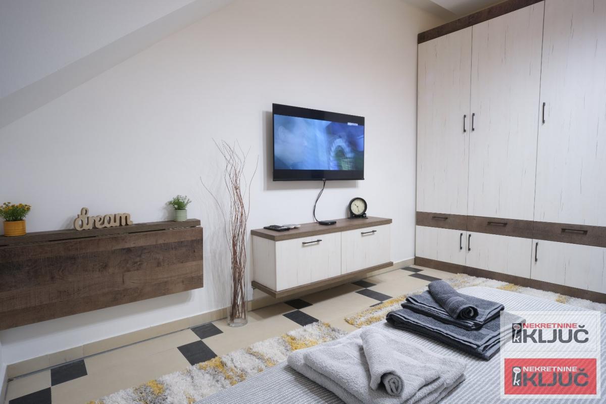 NAJLON PIJACA, 19m2, Garsonjera, Nameštena 5