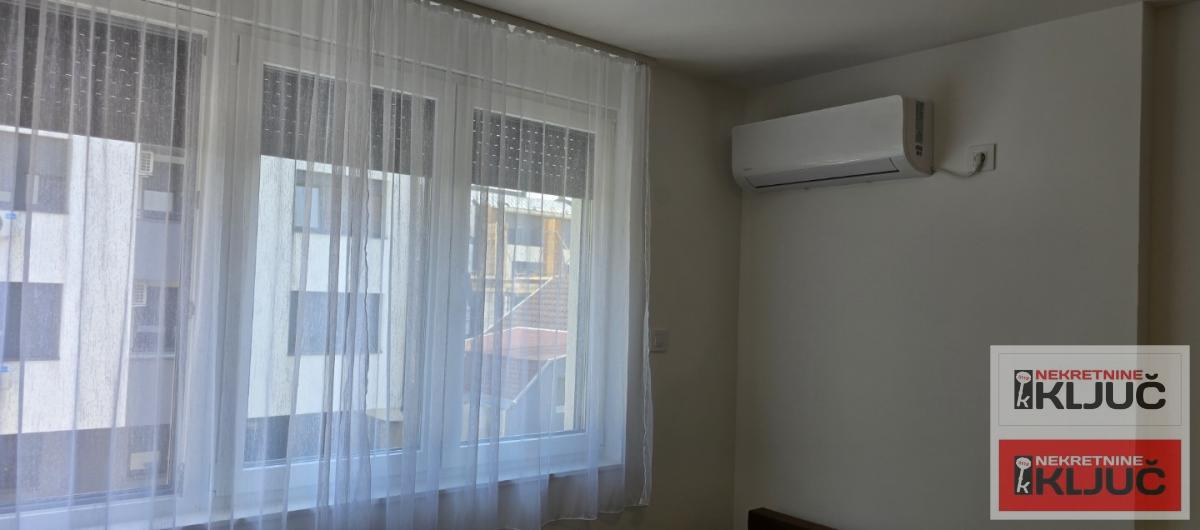 TELEP IZDAJE SE MODERNO OPREMLJENA GARSONJERA 12