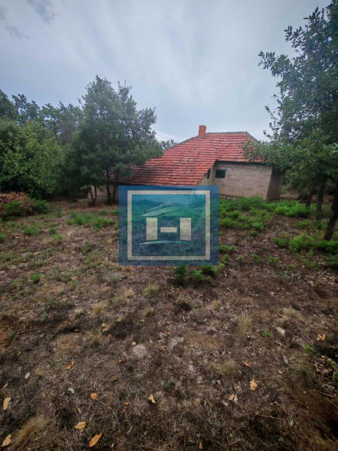 Više parcela sa starijim objektom 3