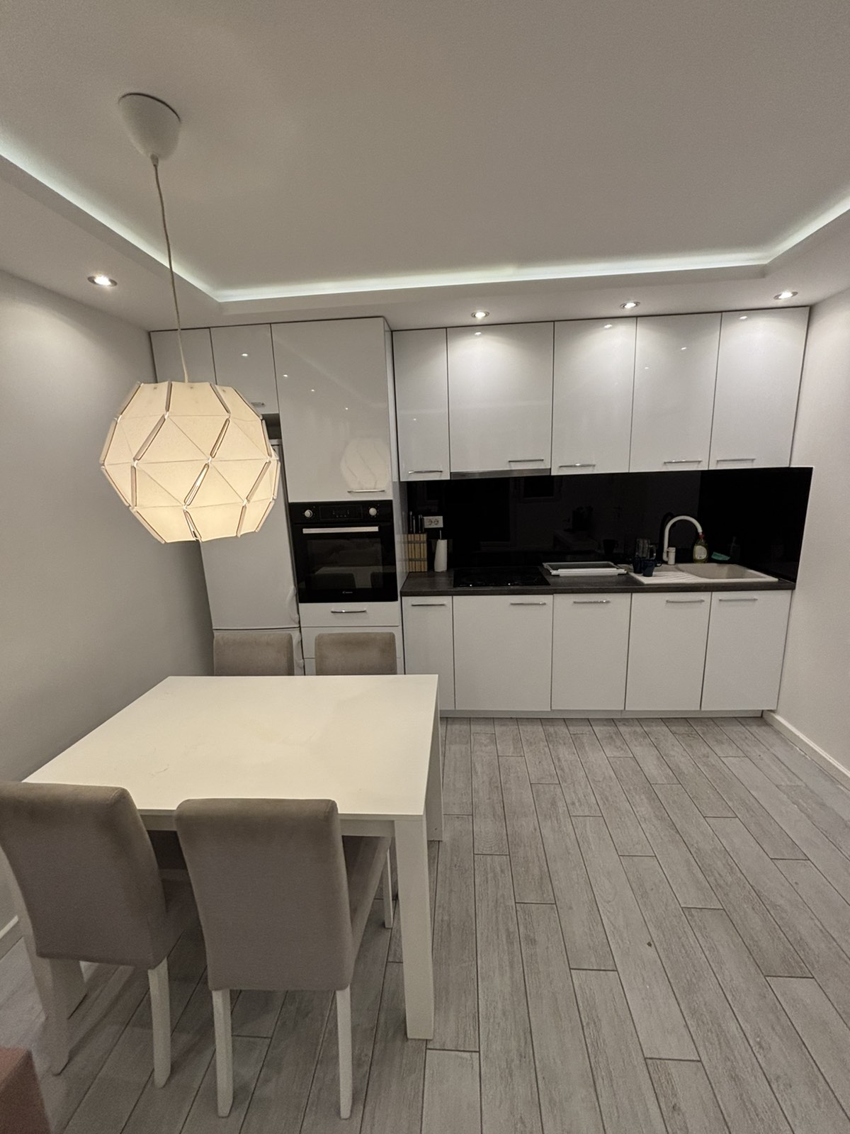 Izdajem dvosoban stan Vozdovac Kumodraz 2