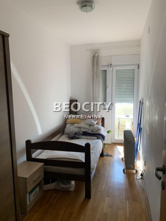 Dvosoban stan, 38 m2, Južni bulevar, Južni bulevar ID: 123019 5