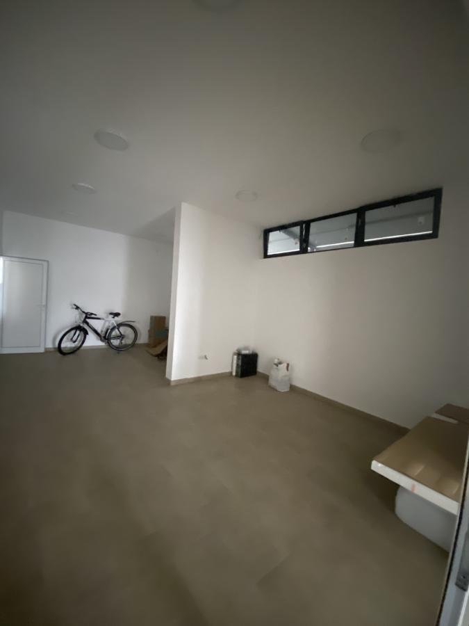 IZDAVANJE POSLOVNOG PROSTORA – IDEALNO ZA TEHNIČKI PREGLED ILI AUTO-SERVIS 10