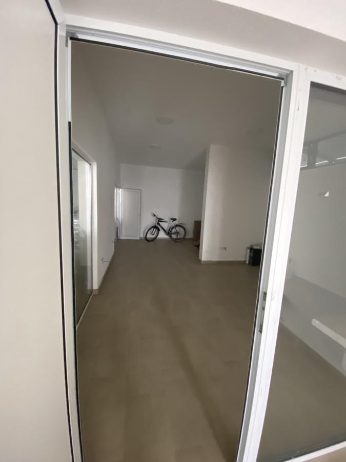 IZDAVANJE POSLOVNOG PROSTORA – IDEALNO ZA TEHNIČKI PREGLED ILI AUTO-SERVIS 11