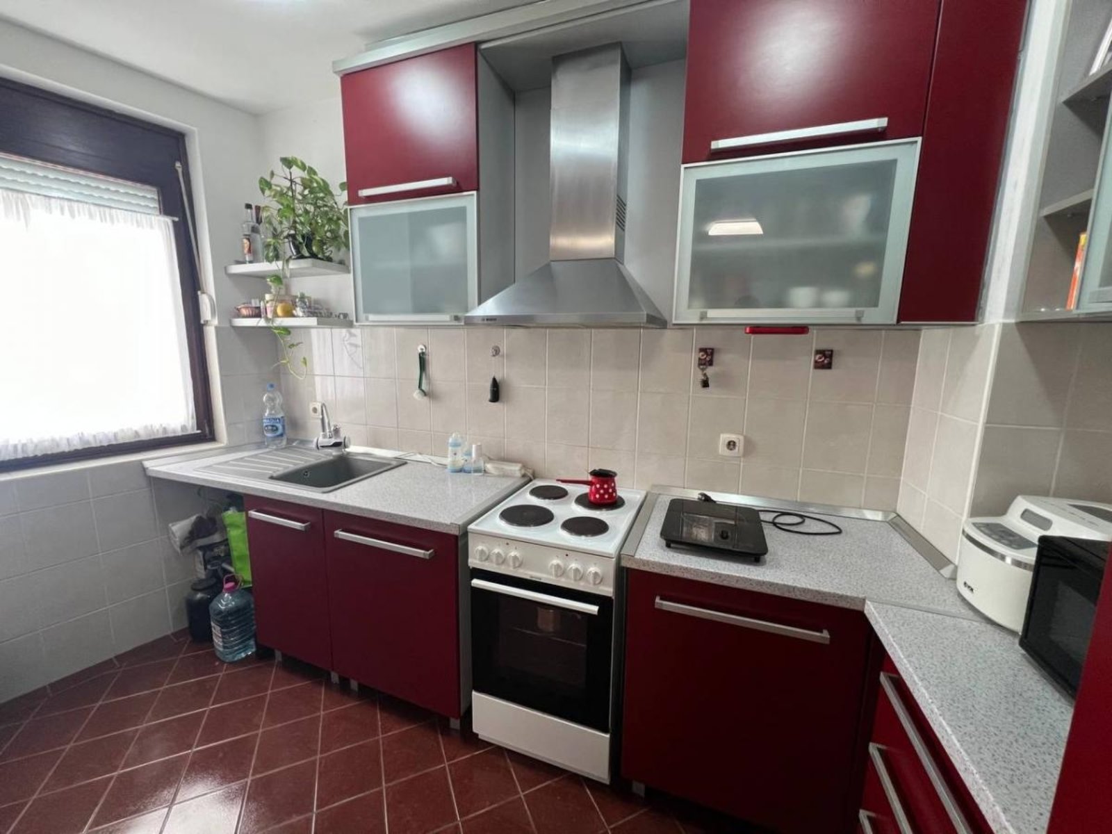 Fantastican trosoban uknjizen stan 2