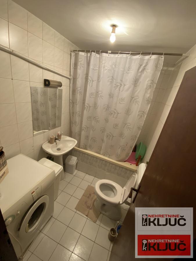 BEOČIN IZDAJE SE TROSOBNA OPREMLJENA KUĆA 8