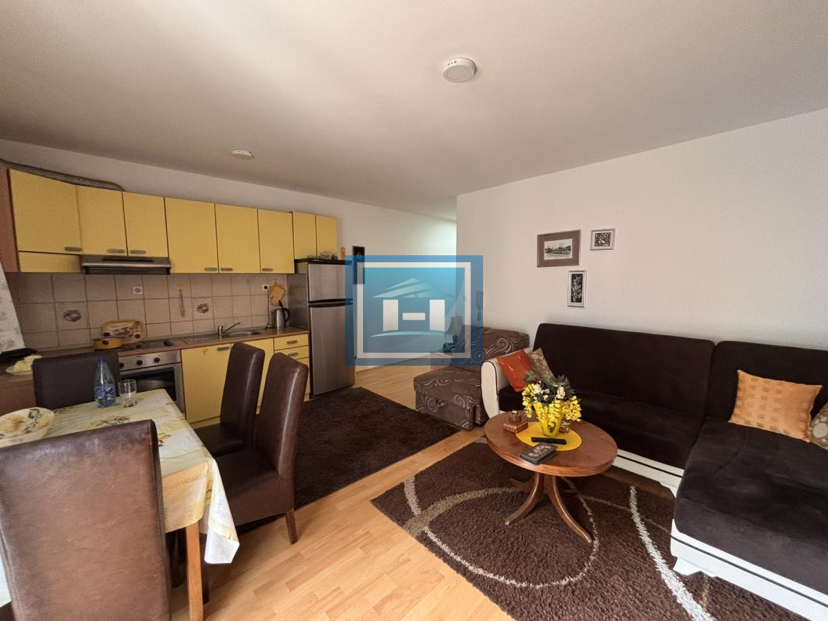 Izdaje se moderan stan u srcu grada – 49m² 4