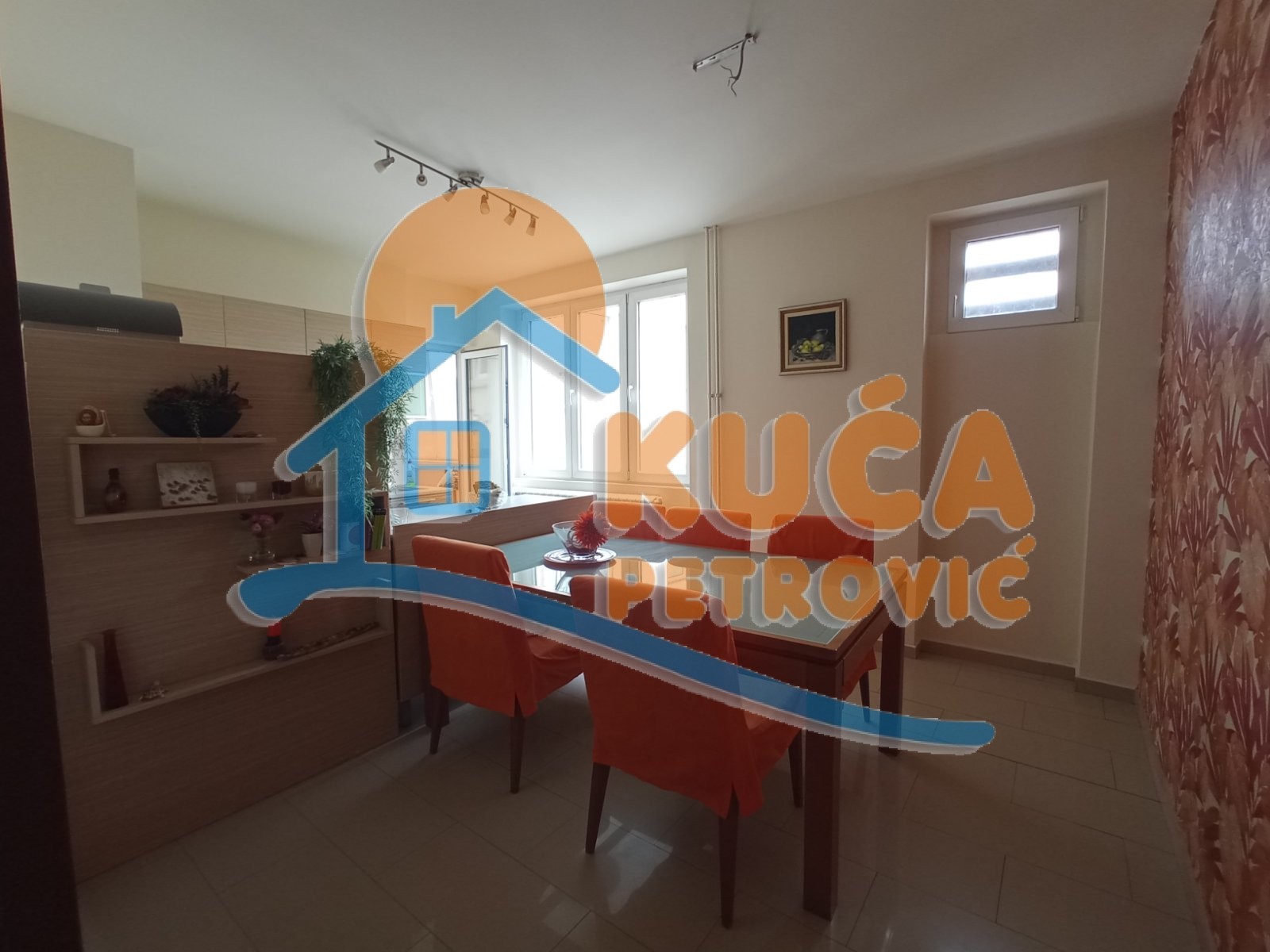 Trosoban stan, 105 m2, Centar, Obrenovićeva ID: i-014797 10