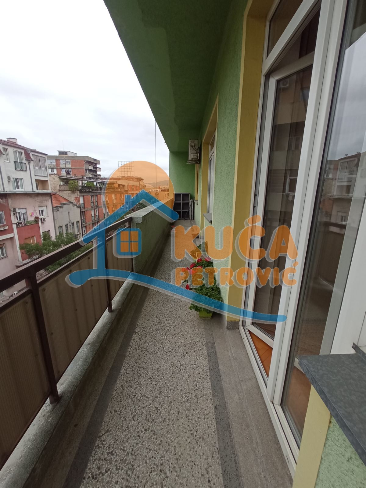 Trosoban stan, 105 m2, Centar, Obrenovićeva ID: i-014797 21