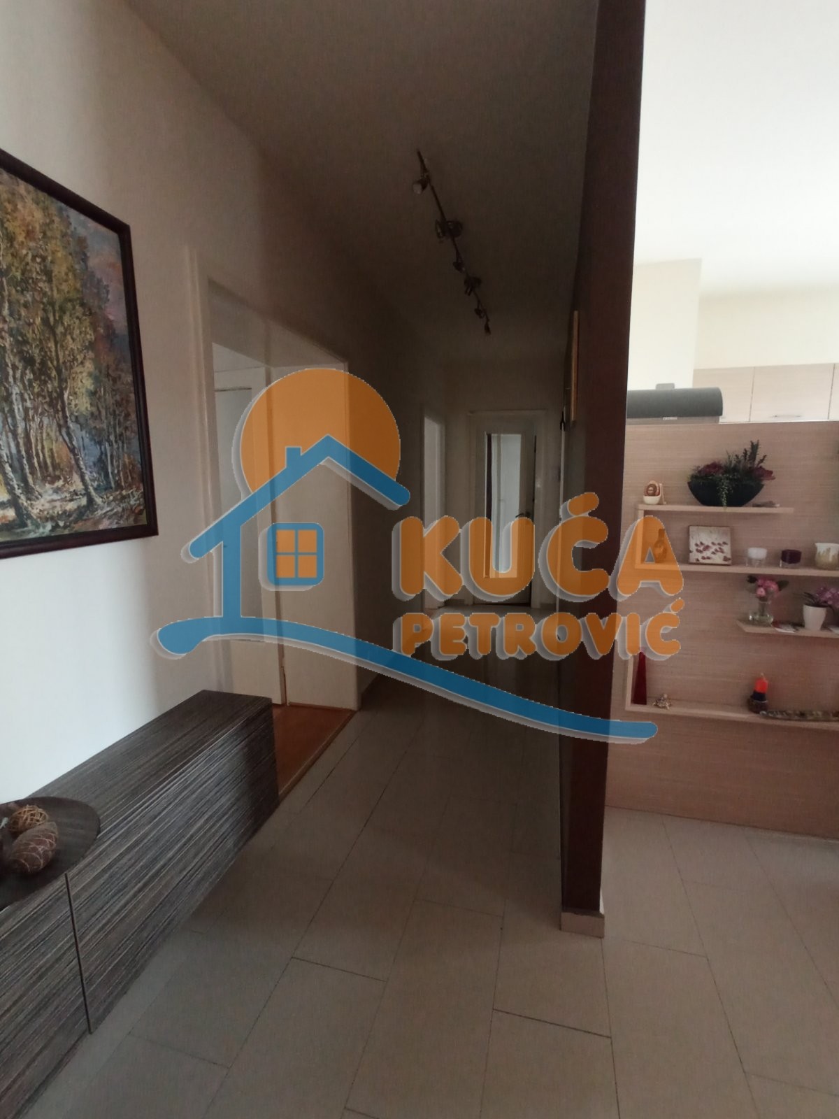 Trosoban stan, 105 m2, Centar, Obrenovićeva ID: i-014797 23