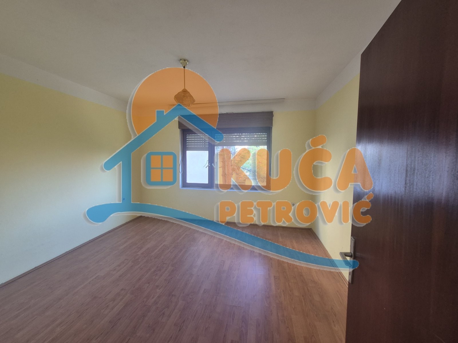 Trosoban stan, 97 m2, Palilula, Kragujevačka ID: p-014804 4