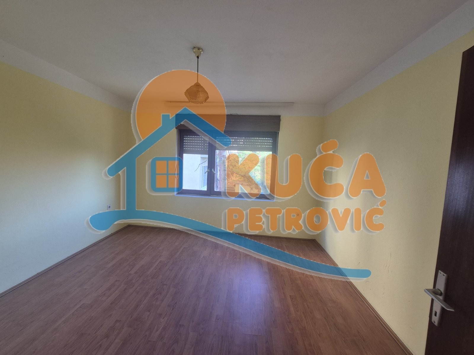 Trosoban stan, 97 m2, Palilula, Kragujevačka ID: p-014804 5