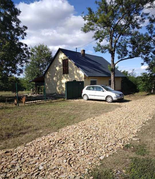 KUCA NA MRTVOJ TISI U BEČEJU 1