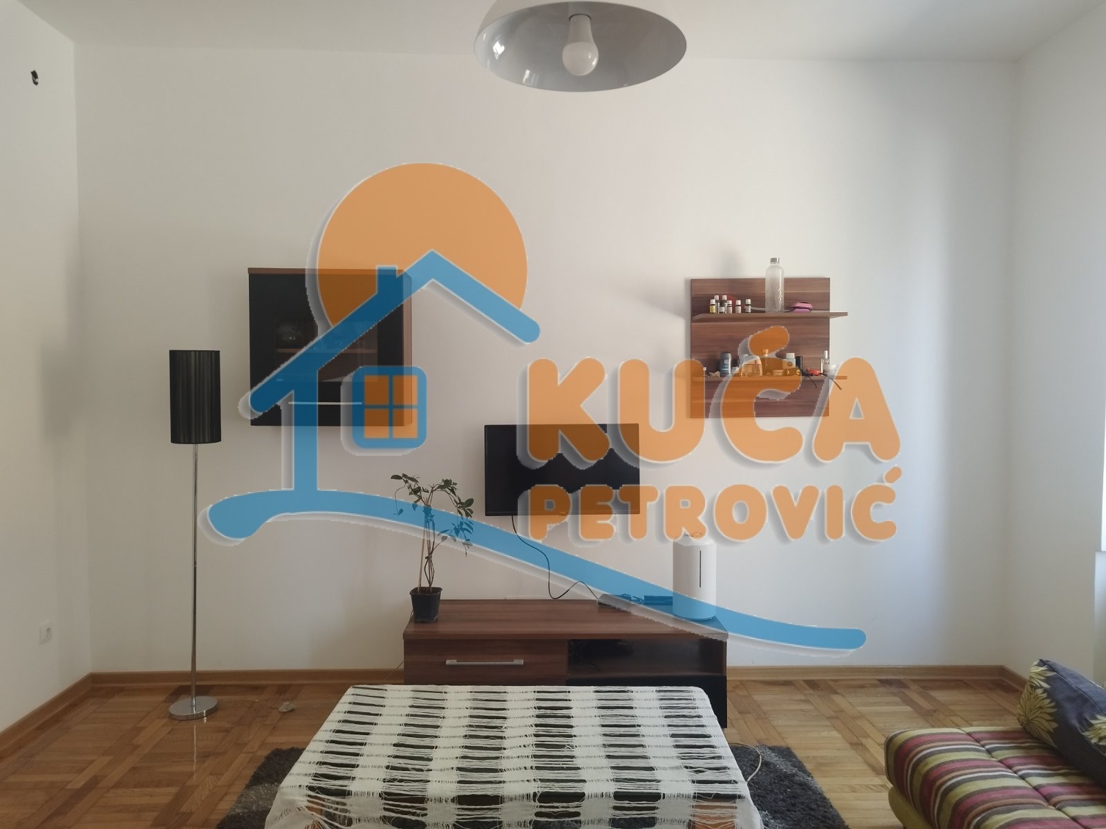 četvorosoban stan, 90 m2, Palilula, Stara železnička kolonija ID: p-014814 1