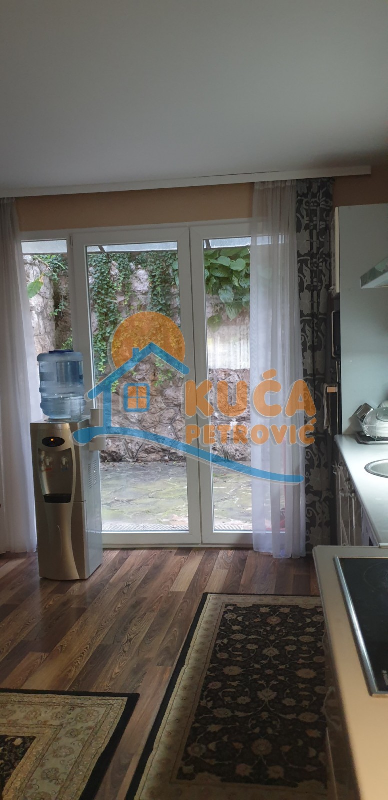 četvorosobna kuća, 400 m2, Medijana, Žrtava fašizma ID: i-010807 9